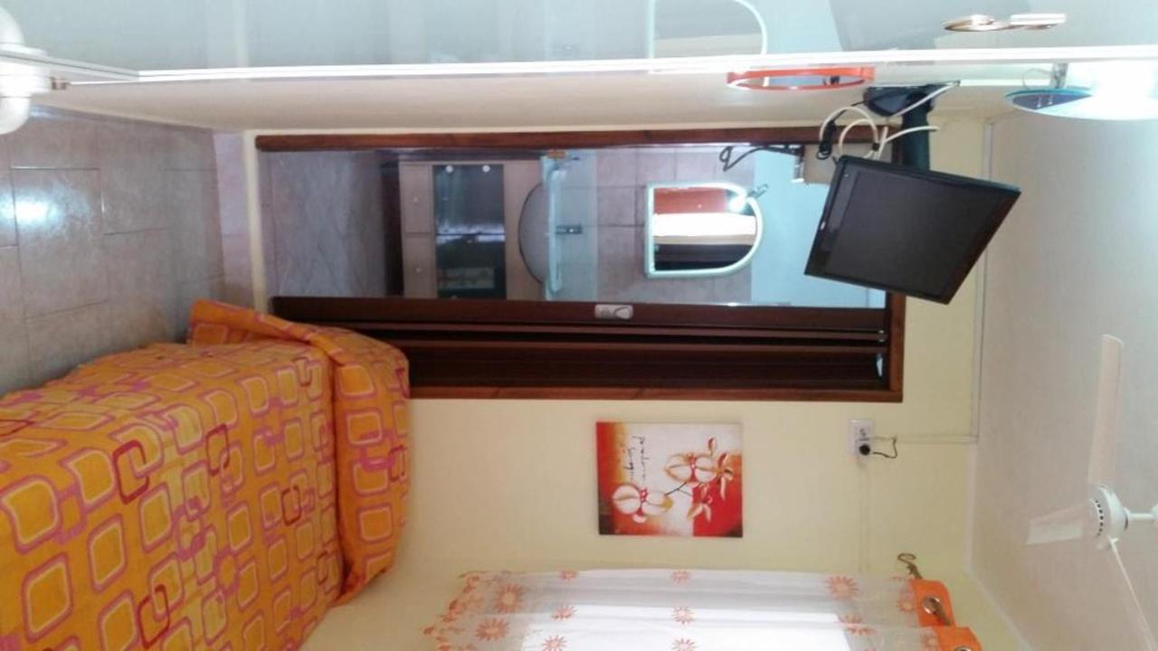 Beb I Delfini Di Casa Paola Bed and Breakfast Mascali Rum bild